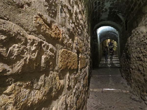 Nadal 2018 a Girona. Encesa de les llums de Hanukkà al pati dels Rabins