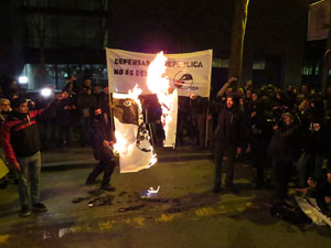 Manifestació contra el judici al procés. Concentració a la plaça de l'U d'octubre de 2017 i manifestació fins els Jutjats de Girona
