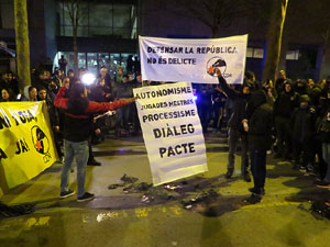 Manifestació contra el judici al procés. Concentració a la plaça de l'U d'octubre de 2017 i manifestació fins els Jutjats de Girona