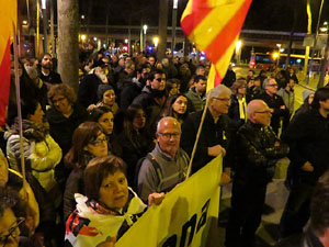 Manifestació contra el judici al procés. Concentració a la plaça de l'U d'octubre de 2017 i manifestació fins els Jutjats de Girona