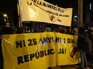 Manifestació contra el judici al procés. Concentració a la plaça de l'U d'octubre de 2017 i manifestació fins els Jutjats de Girona