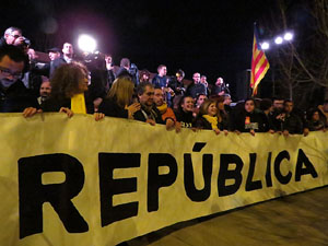 21F Vaga general. La manifestaci&oacute; m&eacute;s gran de la hist&ograve;ria de Girona, amb 70.000 participants