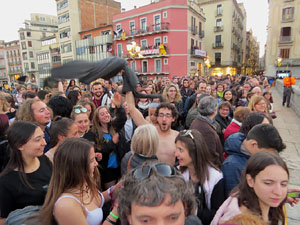 Festival Strenes 2019. Concert inaugural al terrat del punt d'Informaci&oacute; de la Rambla, a c&agrave;rrec d'Oques Grasses
