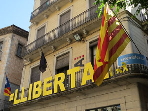 Concentraci&oacute; a la pla&ccedil;a del Vi per la independ&egrave;ncia i la llibertat dels presos pol&iacute;tics