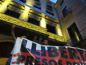 Concentraci&oacute; a la pla&ccedil;a del Vi per la independ&egrave;ncia i la llibertat dels presos pol&iacute;tics
