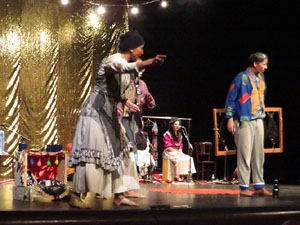 Festivals de Girona. FITAG 2019 - 'Tinto coraz&oacute;n'. Espectacle interpretat per la companyia 'Situaci&oacute;n Pa&iacute;s' de Valparaiso, Xile