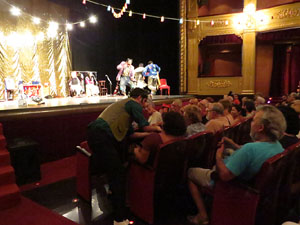 Festivals de Girona. FITAG 2019 - 'Tinto coraz&oacute;n'. Espectacle interpretat per la companyia 'Situaci&oacute;n Pa&iacute;s' de Valparaiso, Xile