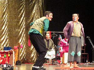 Festivals de Girona. FITAG 2019 - 'Tinto coraz&oacute;n'. Espectacle interpretat per la companyia 'Situaci&oacute;n Pa&iacute;s' de Valparaiso, Xile