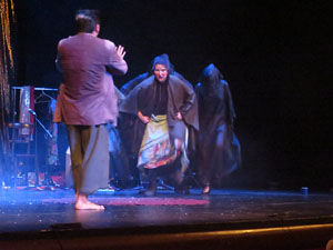 Festivals de Girona. FITAG 2019 - 'Tinto coraz&oacute;n'. Espectacle interpretat per la companyia 'Situaci&oacute;n Pa&iacute;s' de Valparaiso, Xile