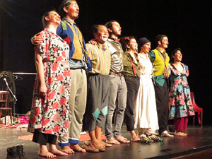 Festivals de Girona. FITAG 2019 - 'Tinto coraz&oacute;n'. Espectacle interpretat per la companyia 'Situaci&oacute;n Pa&iacute;s' de Valparaiso, Xile