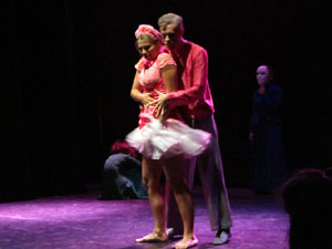 Festivals de Girona. FITAG 2019 - '8 wires or 1 reason of love'. Espectacle interpretat per la companyia 'Student Dance and Plastic Theatre Oler' de Moscou