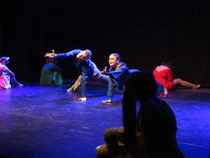 Festivals de Girona. FITAG 2019 - '8 wires or 1 reason of love'. Espectacle interpretat per la companyia 'Student Dance and Plastic Theatre Oler' de Moscou