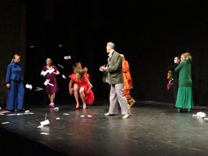 Festivals de Girona. FITAG 2019 - '8 wires or 1 reason of love'. Espectacle interpretat per la companyia 'Student Dance and Plastic Theatre Oler' de Moscou