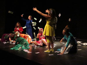 Festivals de Girona. FITAG 2019 - '8 wires or 1 reason of love'. Espectacle interpretat per la companyia 'Student Dance and Plastic Theatre Oler' de Moscou