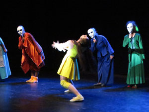 Festivals de Girona. FITAG 2019 - '8 wires or 1 reason of love'. Espectacle interpretat per la companyia 'Student Dance and Plastic Theatre Oler' de Moscou
