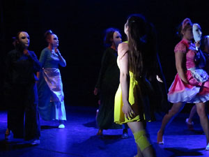 Festivals de Girona. FITAG 2019 - '8 wires or 1 reason of love'. Espectacle interpretat per la companyia 'Student Dance and Plastic Theatre Oler' de Moscou