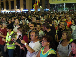 Marxa de Torxes de Girona per commemorar l'1-O