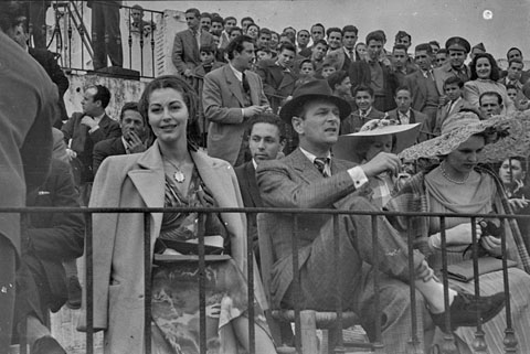 Ava Gardner a la plaça de braus durant el rodatge de 'Pandora i l'holandès errant'. 23 d'abril de 1950