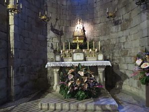 Temps de Flors 2019. Decoracions florals a l'interior de la nau gòtica de Sant Feliu