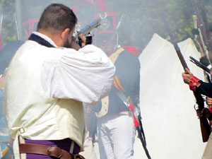 XII Festa Reviu els Setges Napole&ograve;nics de Girona. Recreaci&oacute; d'una batalla napole&ograve;nica al Parc de les Ribes del Ter