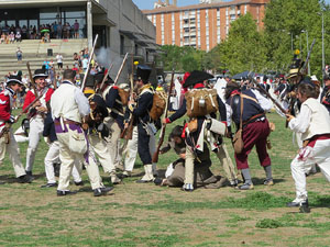 XII Festa Reviu els Setges Napole&ograve;nics de Girona. Recreaci&oacute; d'una batalla napole&ograve;nica al Parc de les Ribes del Ter