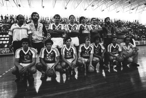 Equip d'handbol del GEIEG. 1982-1983