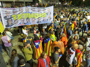 Concentraci&oacute; de rebuig de la sent&egrave;ncia a la pla&ccedil;a de l'U d'octubre de 2017