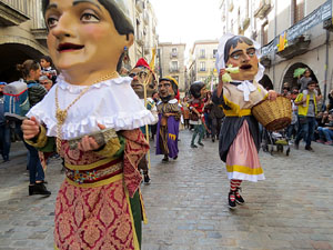 Fires 2019. Passejada amb els capgrossos de la ciutat i Fal·lera Gironina