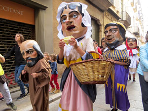 Fires 2019. Passejada amb els capgrossos de la ciutat i Fal·lera Gironina