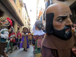 Fires 2019. Passejada amb els capgrossos de la ciutat i Fal·lera Gironina