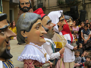 Fires 2019. Passejada amb els capgrossos de la ciutat i Fal·lera Gironina