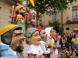 Fires 2019. Passejada amb els capgrossos de la ciutat i Fal·lera Gironina