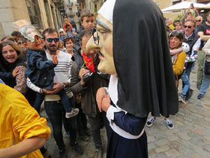 Fires 2019. Passejada amb els capgrossos de la ciutat i Fal·lera Gironina