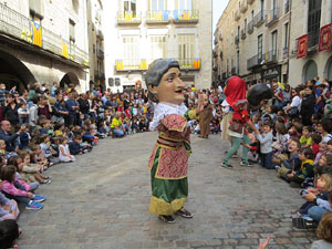 Fires 2019. Passejada amb els capgrossos de la ciutat i Fal·lera Gironina