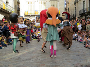 Fires 2019. Passejada amb els capgrossos de la ciutat i Fal·lera Gironina