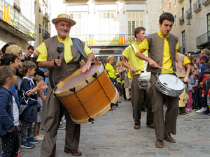 Fires 2019. Passejada amb els capgrossos de la ciutat i Fal·lera Gironina