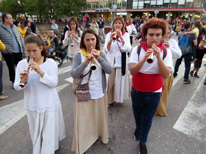 Fires 2019. Pregó de Fires. Les cercaviles de gegants i capgrossos fins la plaça del Vi