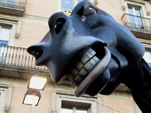 Fires 2019. Pregó de Fires. Les cercaviles de gegants i capgrossos fins la plaça del Vi