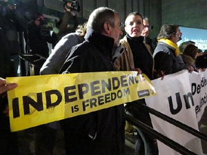 Manifestaci&oacute; de protesta contra les resolucions de la Junta Electoral Central que inhabilita el President Quim Torra