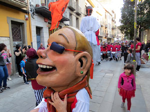 Carnestoltes 2020 a Girona. Disfresses i cercavila pels carrers del Barri Vell
