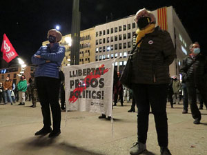 Concentració a la plaça de l'U d'octubre de 2017 per la independència i la llibertat dels presos polítics