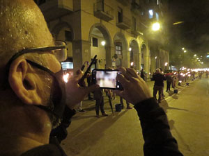 Concentraci&oacute; i encesa de torxes en commemoraci&oacute; del l'1-O del 2017