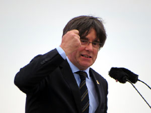 Acte del Consell per la Rep&uacute;blica Catalana a Perpiny&agrave; amb el President Carles Puigdemont i els consellers Clara Ponsat&iacute; i Toni Com&iacute;n