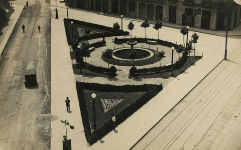 La plaça del Marquès de Camps des d'un punt elevat. 1925-1930