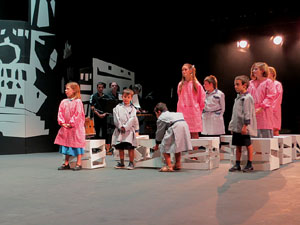 Representaci&oacute; de 'La mosca d'en Quim' per la Fal&middot;lera Gironina