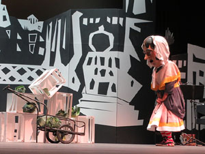 Representaci&oacute; de 'La mosca d'en Quim' per la Fal&middot;lera Gironina