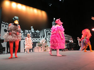 Representaci&oacute; de 'La mosca d'en Quim' per la Fal&middot;lera Gironina