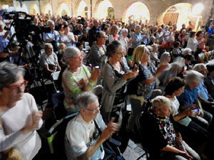 Última concentració dels dilluns a la plaça del Vi