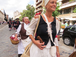 XIV Festa Reviu els Setges Napoleònics de Girona. Desfilada pels carrers de Girona