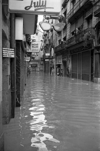 Inundació per desbordament de l'Onyar a l'Argenteria. 1962
